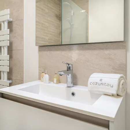 Nice One Bedroom Close To The Martinez Cannes