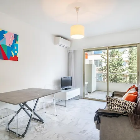 Nice One Bedroom Close To The Martinez Appartamento Cannes