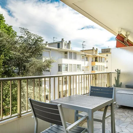 Appartamento Nice One Bedroom Close To The Martinez *